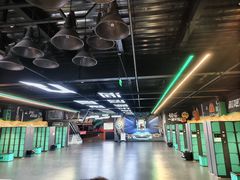 -极限PLAY运动娱乐新世界·团建派对表演休闲馆·室内高空游乐园