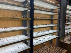 -优医视平价眼镜超市蔡司依视路折扣(小马厂店)