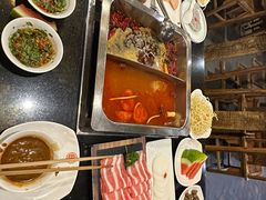 -百年川椒重庆老火锅(光谷店)