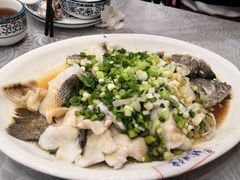 油淋鲈鱼-粤·向群饭店(龙津东路总店)