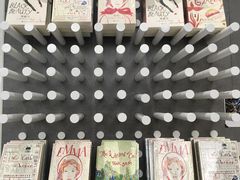 -钟书阁(松江泰晤士小镇店)