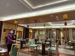 -广州中心皇冠假日酒店·百粤楼