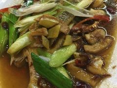 -鑫悦楼煎蟹·16年海鲜大排档