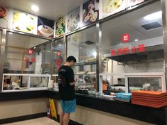 -老西白点心店