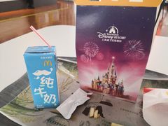 -麦当劳(鄂尔多斯机场店)