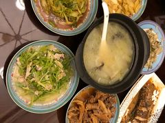-爱的果实月嫂育婴师(世纪东方店)