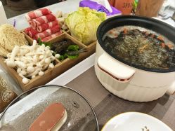 -爱月时月子会所·贝萌店