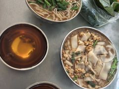 -正宗杨记普洱酸醋米线(总店)