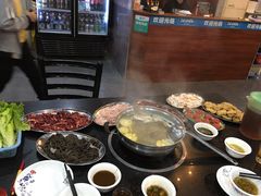 -牛一煲美食(江高店)