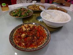 -乡土特色.冷锅鱼.牦牛肉汤锅