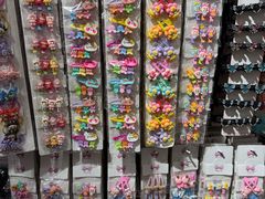 -义乌小商品批发市场(中国小商品城·篁园服装市场店)