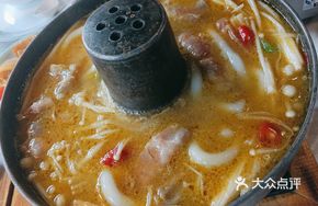 New-style Sour Beef Soup with Snowflake Beef
