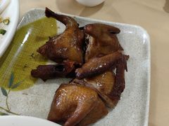 红烧乳鸽-吉莲利苑海鲜酒家(珠海拱北28年老字号店)