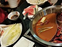 -百年川椒重庆老火锅(光谷店)