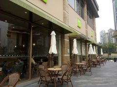 露天位-奈雪的茶(南山大冲一期店)