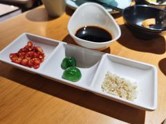-洪氏嗨捞·广东猪肚鸡·椰子鸡火锅(西咸万象城店)