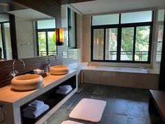 -海南清水湾莱佛士酒店