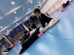 -西安小天鹅艺术团(曲江Alice店)