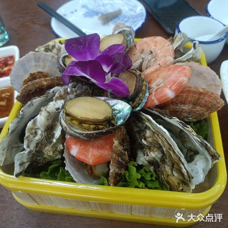 来青岛就要吃海鲜呀