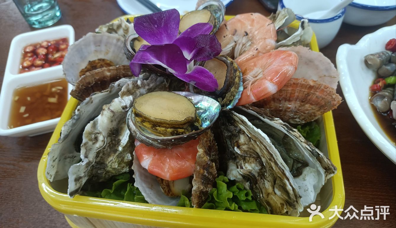 来青岛就要吃海鲜呀