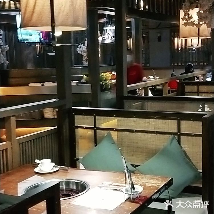 他们家的位置很好找，在常熟万达广场4楼