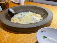 -咕嘟草帽鱼·牛奶一样的鲜鱼汤(天鹅湖万达广场店)