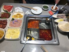 -海底捞火锅(奉化银泰店)