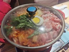 部队年糕澳洲肥牛火锅-花腰餐吧Bistro烧烤 傣味(传媒大学店)