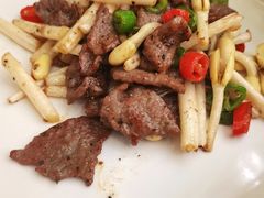 花生芽黑椒牛柳-名甬鲜坊·宁波海鲜(爱琴海店)