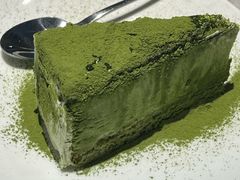 -必胜客(尹山湖歌林公园店)