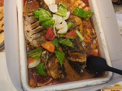 -三江源活鱼现烤(维多利摩尔城店)
