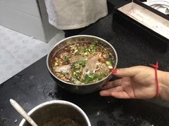 -遵义虾子张六羊肉粉(金码头店)