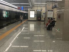 -铁西广场(地铁站)