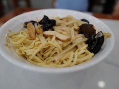 -老西白点心店