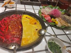 -朱光玉火锅馆(正弘城店)