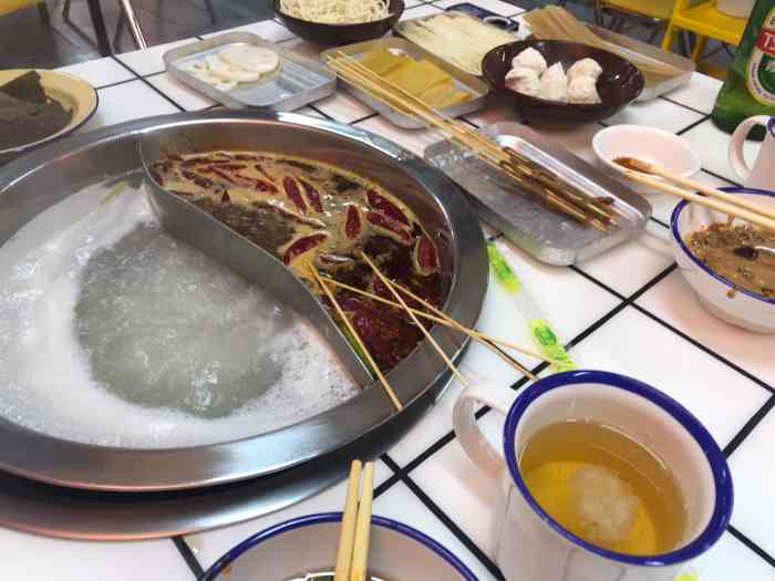 辣也重庆市井火锅(草市街店)-"真的是我的心头爱了好么! [薄荷]环境.
