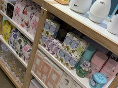 环境-名创优品(海珠乐峰广场店)