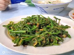 -明记烧鱼美味店