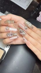 -阿噶西美甲美睫