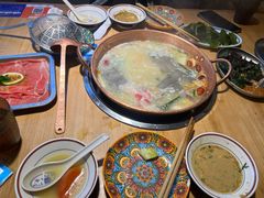 -洱火云南酸菜牛肉火锅(石景山当代商城店)