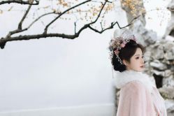 -一揽芳华汉服旗袍体验馆(拙政园店)