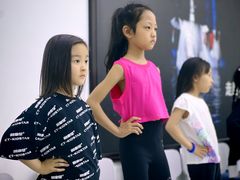 -潮童星少儿模特形体培训(郑州总校)