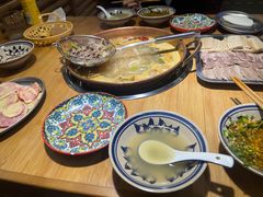 -洱火云南酸菜牛肉火锅(石景山当代商城店)
