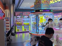 -反斗乐园π·电玩·高空拓展·蹦床(龙华天虹店)