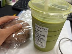 -星巴克(金谊广场店)