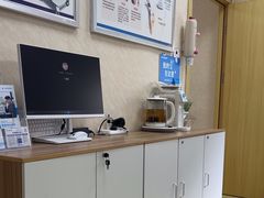 -上海大学附属上海和平眼科医院