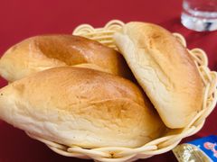 黄油面包-红房子西菜馆(淮海中路店)