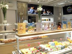 面包甜点陈列柜-好利来(团结湖店)