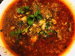 水煮牛肉-夫妻肺片·中华老字号·正宗川菜(春熙路店)