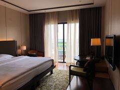 大床房-上海崇明金茂凯悦酒店